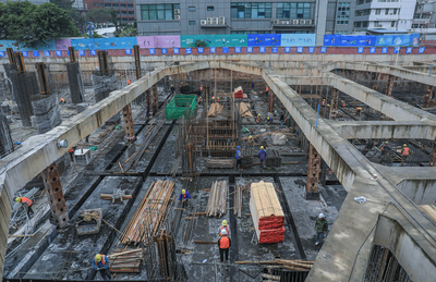 寶安區人民醫院二期項目喜傳捷報，主體樓棟地下室順利封頂